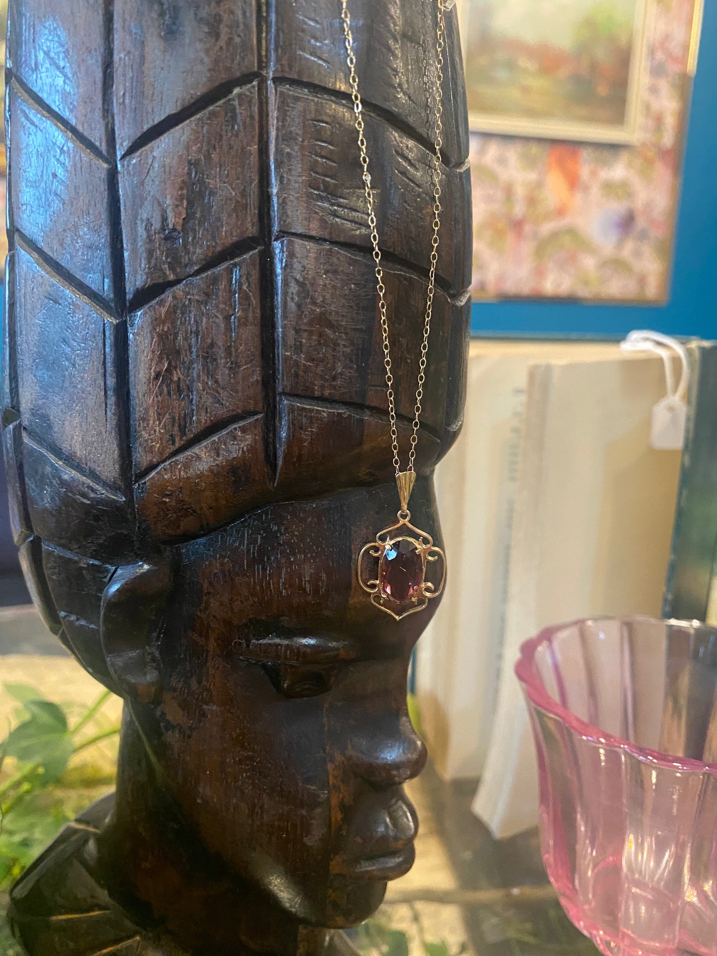 9ct gold chain & garnet stone pendant