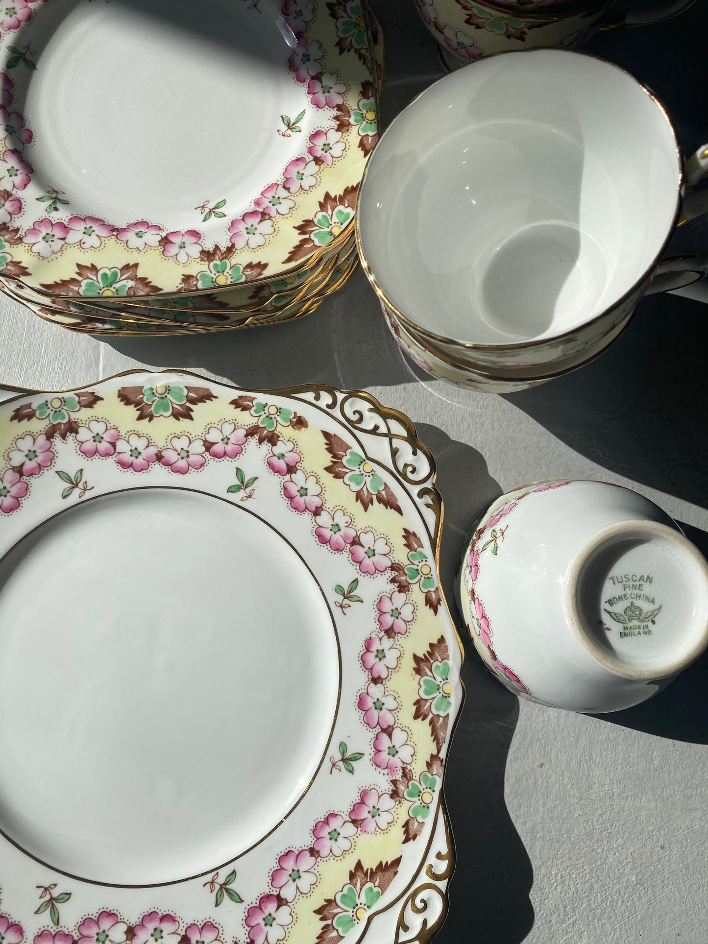 Vintage Tuscan fine bone china 19 piece