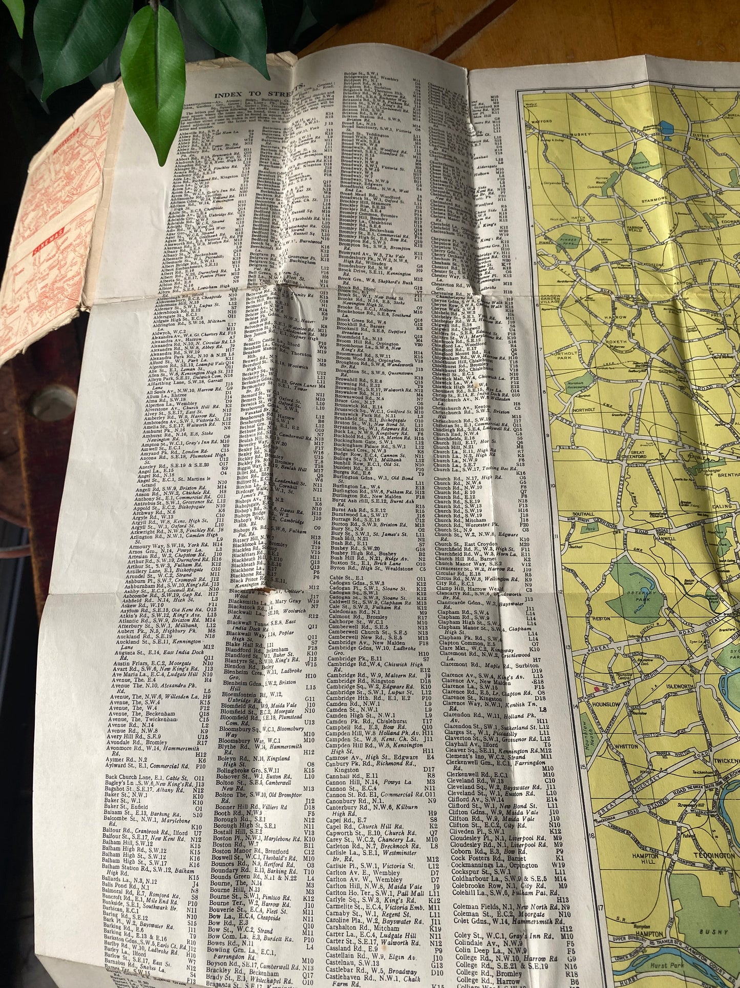 London pocket map 1940s