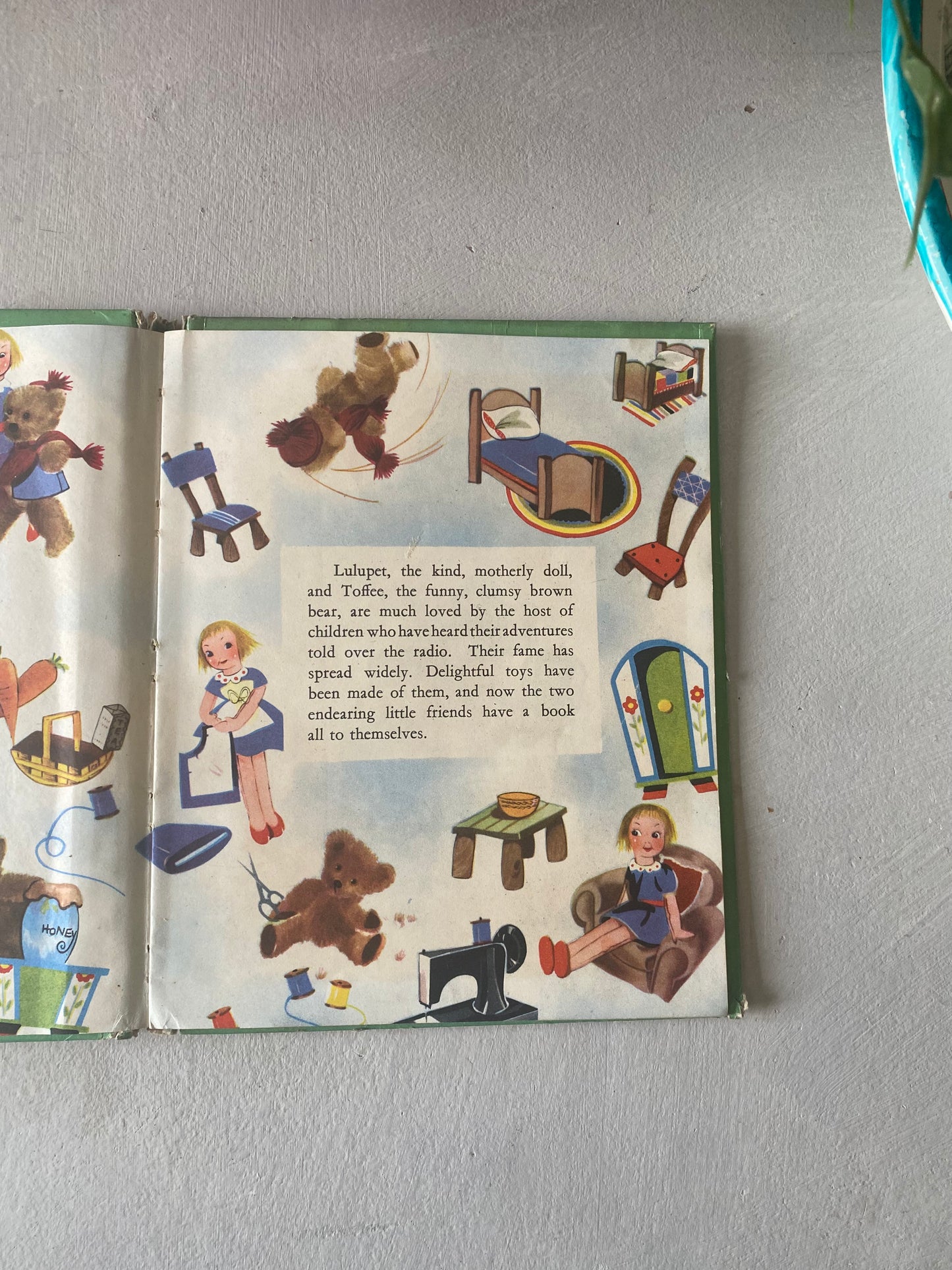 Lulupet and Toffee - children’s nursery book