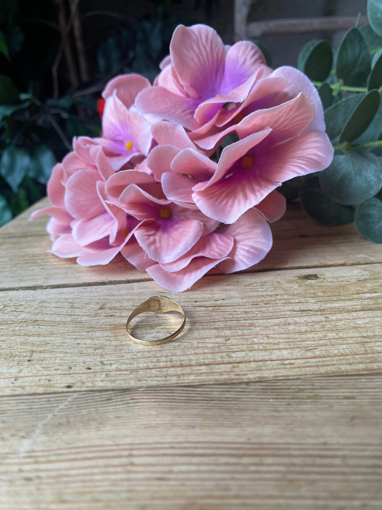 Vintage signet ring