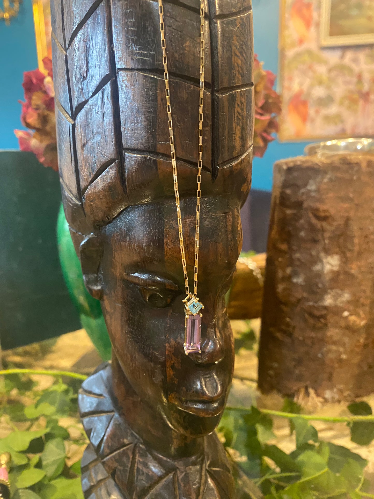 9ct gold vintage amythest & topaz pendant chain